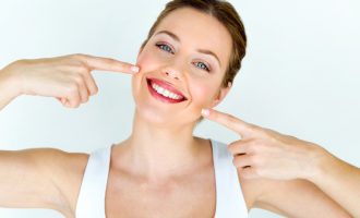 女子力の秘訣はデンタルケアにあり！美しい歯を保つ方法